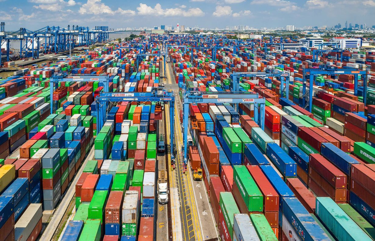 Khơi thông điểm nghẽn logistics Việt Nam: Đòn bẩy nâng cao năng lực chuỗi cung ứng