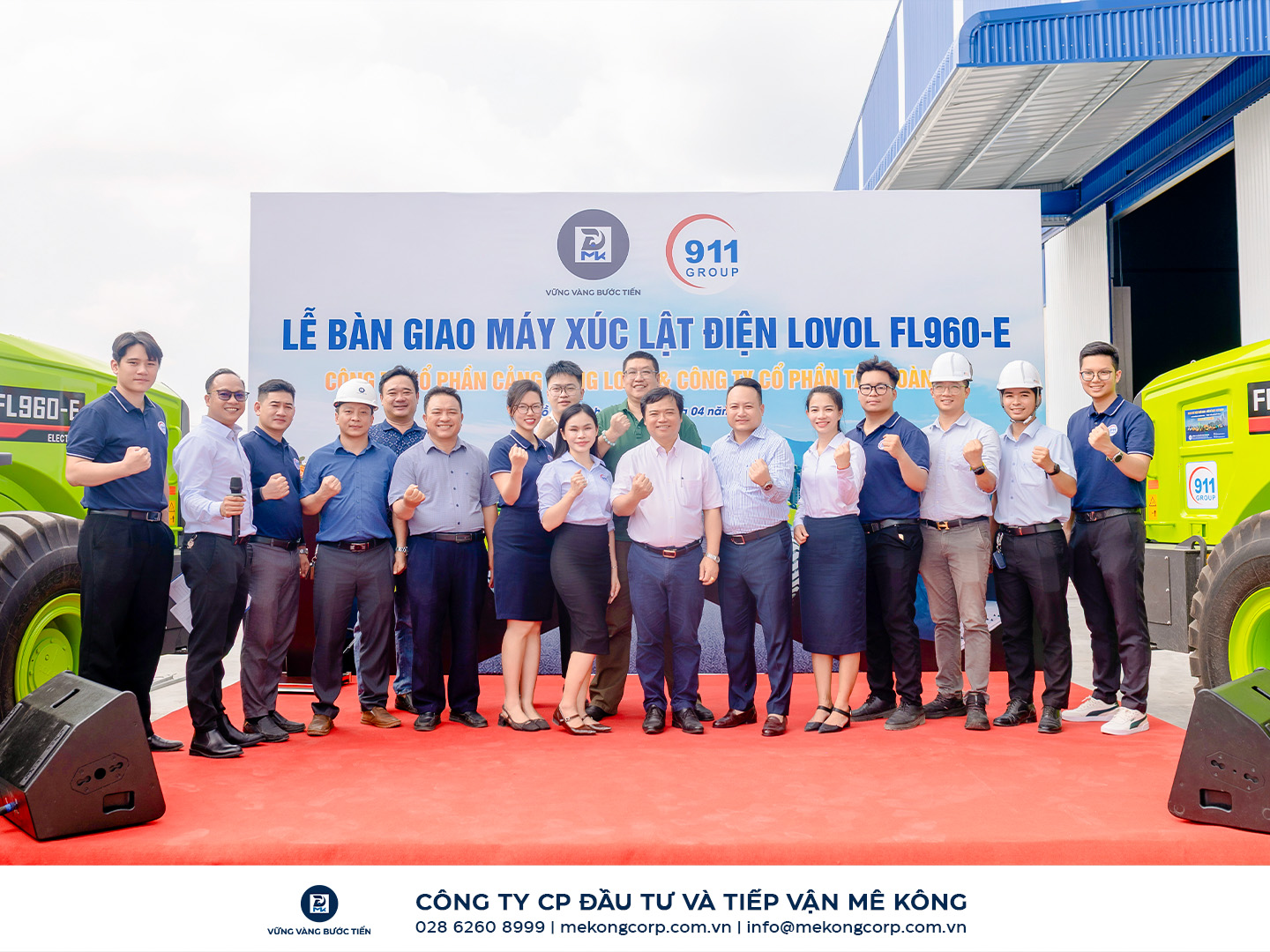 CẢNG HỒNG LONG NHẬN BÀN GIAO “MÁY XÚC LẬT ĐIỆN LOVOL FL960-E” ĐẦU TIÊN TẠI VIỆT NAM - TIÊN PHONG ỨNG DỤNG NĂNG LƯỢNG XANH TRONG VẬN HÀNH LOGISTICS