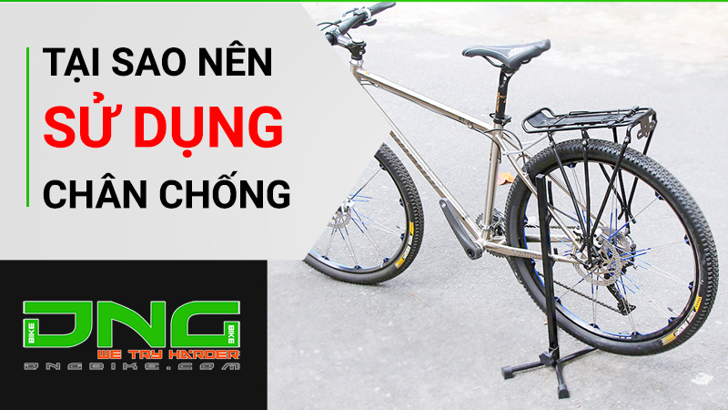 Chân chống dựng xe đạp móc bên