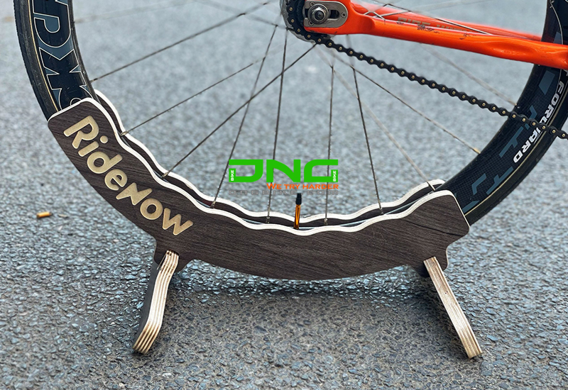 Giá đỡ xe đạp gỗ cao cấp RideNow