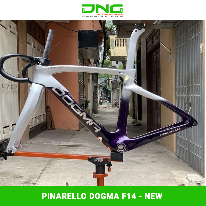 Khung s n xe p ua Carbon PINARELLO DOGMA F14 Phanh a DNGBIKE