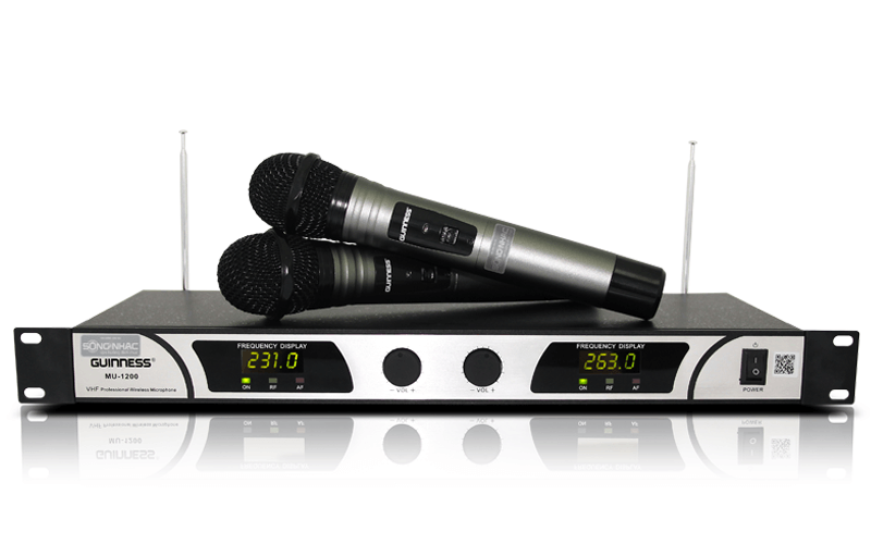 Đánh giá hai loại micro không dây băng tần VHF và UHF