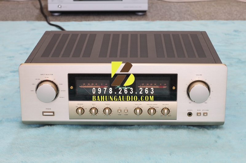 Thông tin về amply Accuphase E307