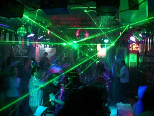 Giới thiệu những thiết bị âm thanh chuyên nghiệp cho quán Bar-Karaoke
