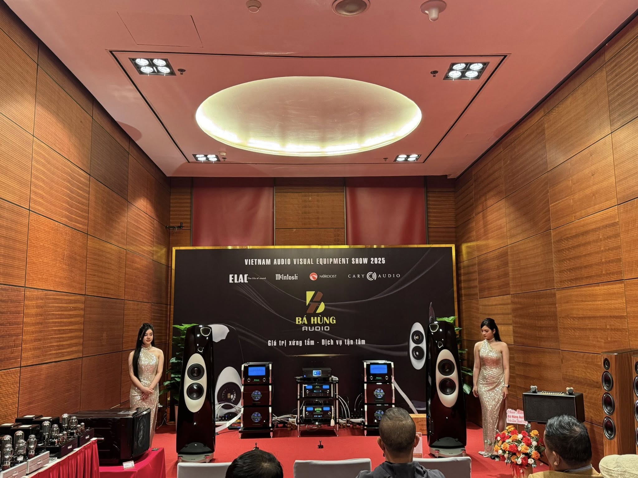 Cấu hình trình diễn tại Triển Lãm Thiết Bị Nghe Nhìn Việt Nam 2025 của Bá Hùng Audio