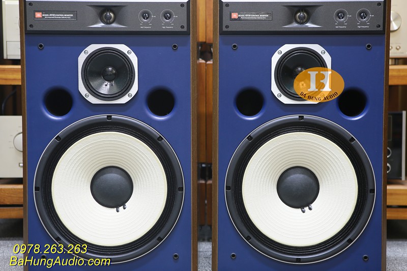 Loa JBL 4318 Control Monitor - sự lựa chọn hoàn hảo cho dàn âm thanh tại gia