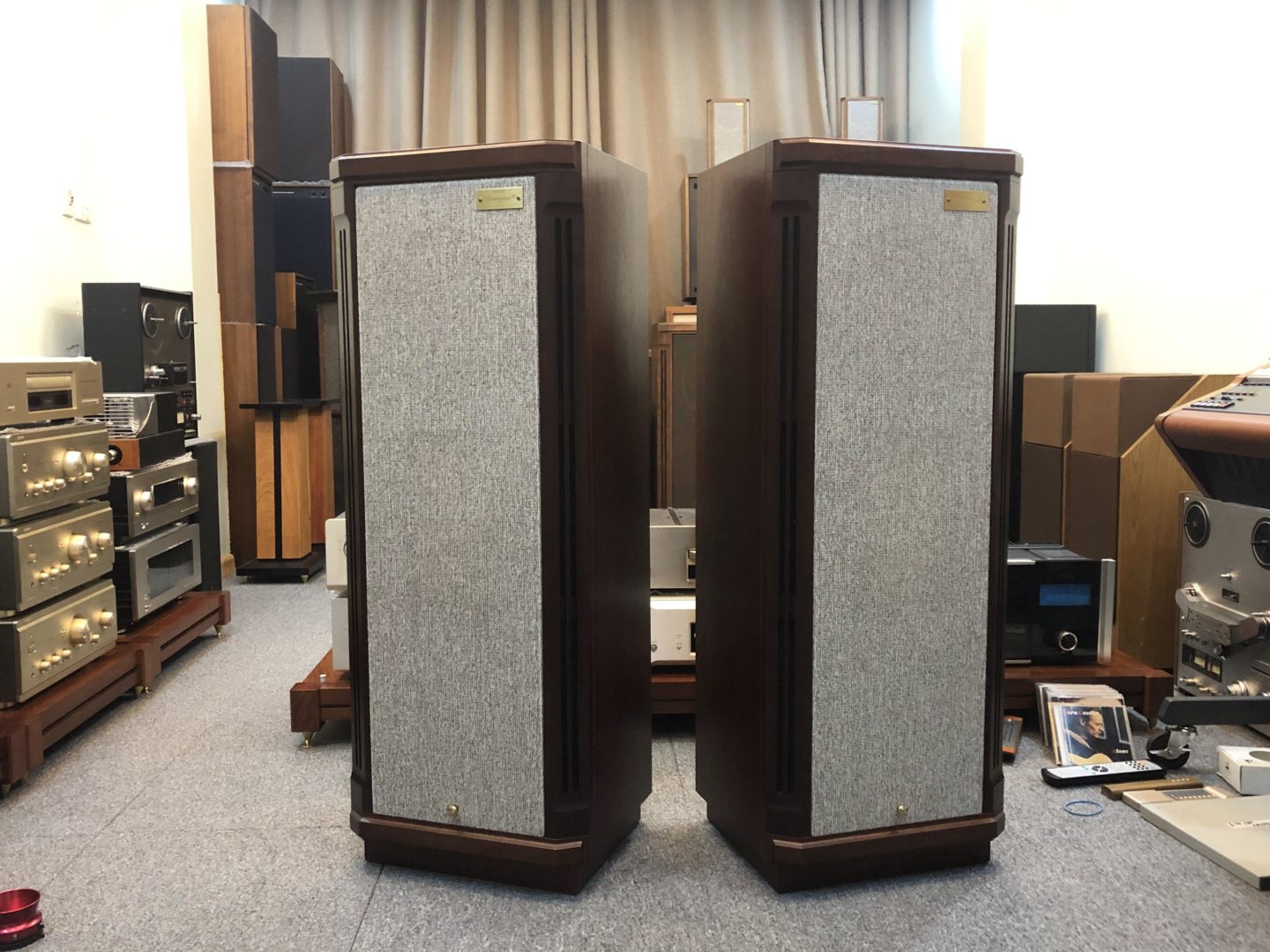Loa Tannoy Kensington SE - Tiếp nối âm hưởng truyền thống