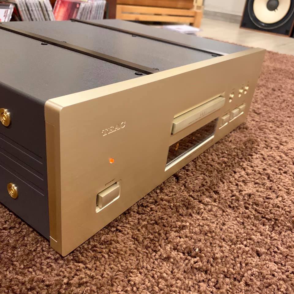  Ưu điểm của chiếc đầu CD Teac VRDS 25XS