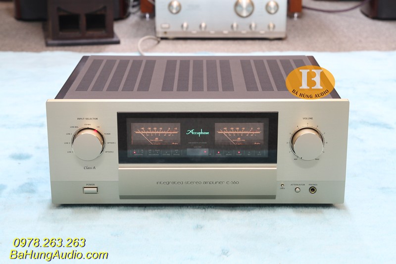 Cùng bạn khám phá mẫu Amply Accuphase E560