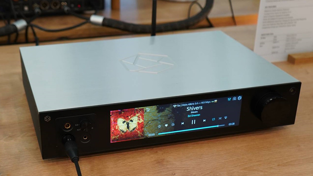 Đầu phát nhạc số HiFi Rose RS451 trình làng, hứa hẹn tạo một 