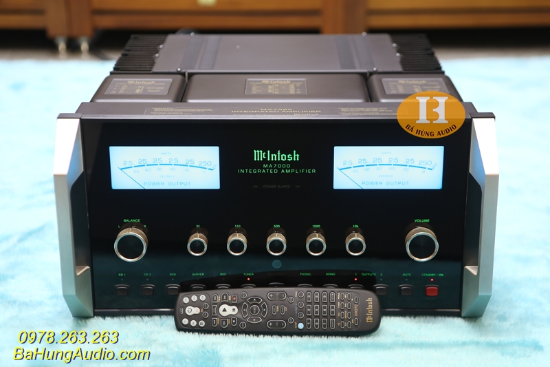 Amply McIntosh MA7000 có bộ khuếch đại lớn nhất Thế Giới không? 