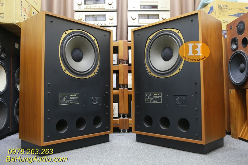 Tại sao nên sử dụng loa Tannoy Arden MkII kiềng vuông?
