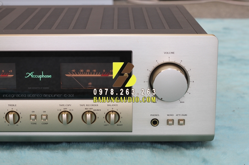 Amply Accuphase E307