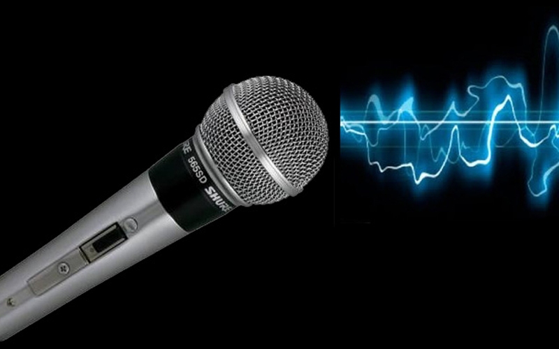 Thao tác cầm micro không đúng