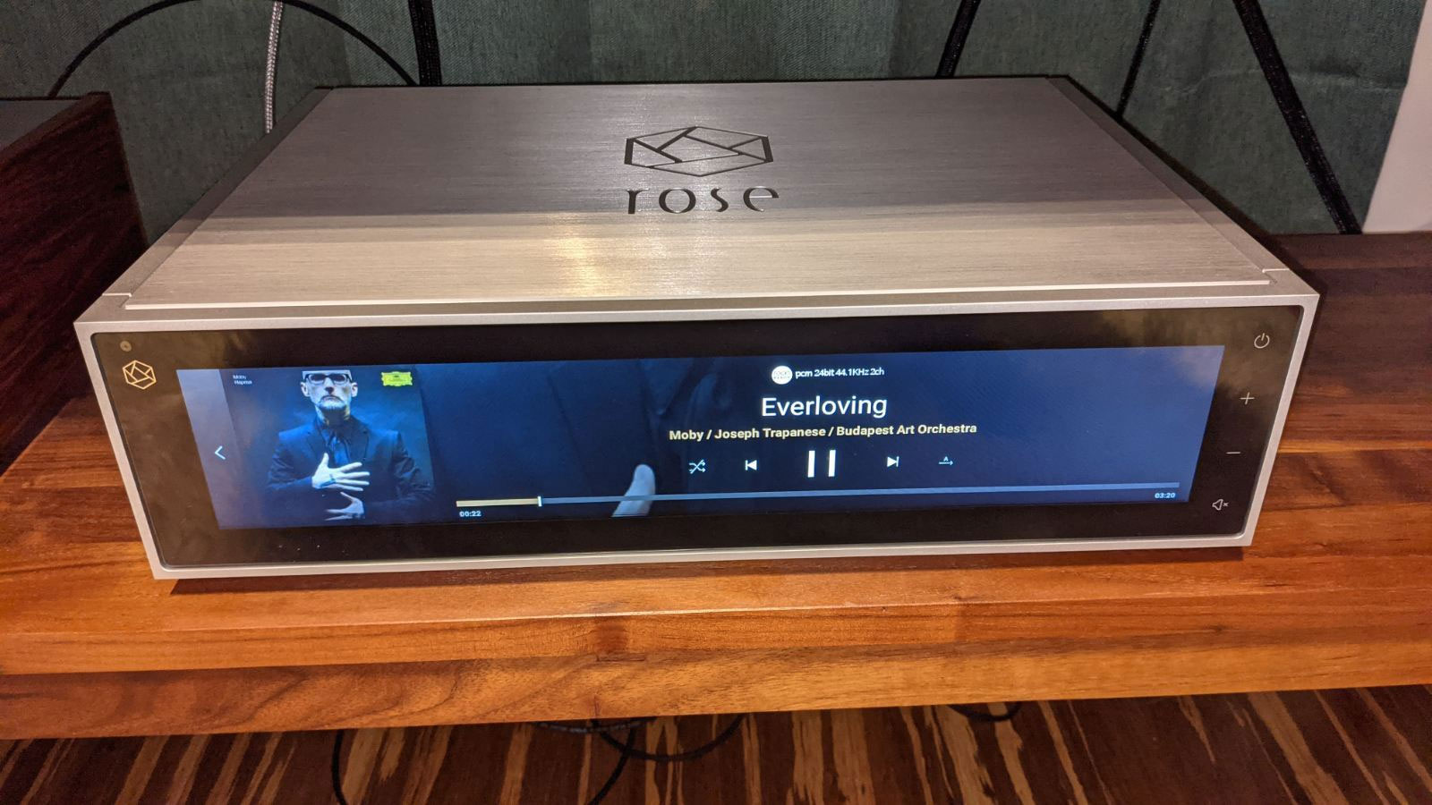 Đặc điểm nổi bật - HIFI ROSE RS150B