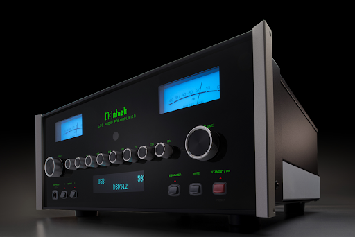 McIntosh C53 với bộ giải mã âm thanh DA2 hiện đại