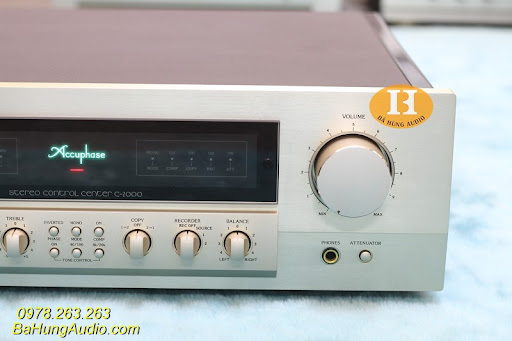 Mặt sau của bộ pre pow Accuphase C2000 P5000