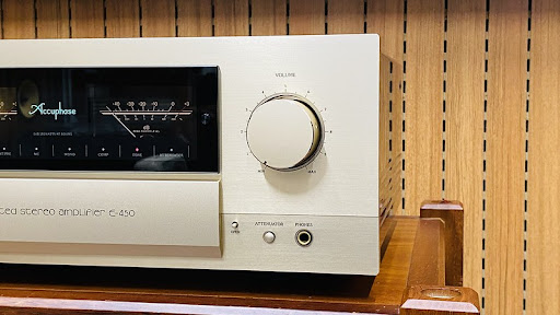 Ampli Accuphase E450 - Thiết kế tinh tế và chất lượng vượt trội