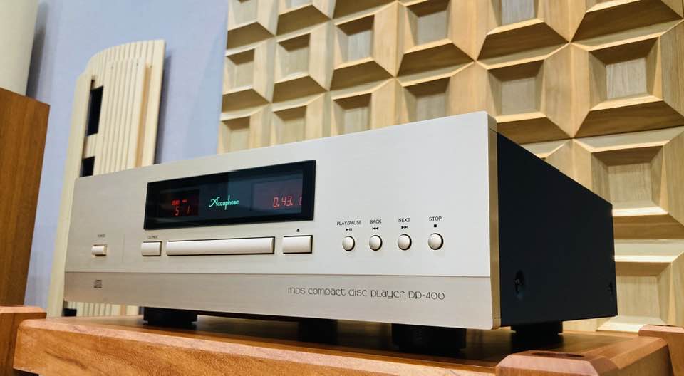 Đầu CD Accuphase DP 400 Hàng Demo đẹp xuất sắc