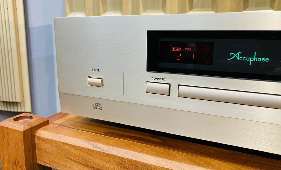 Đầu CD Accuphase DP 400 Hàng Demo đẹp xuất sắc