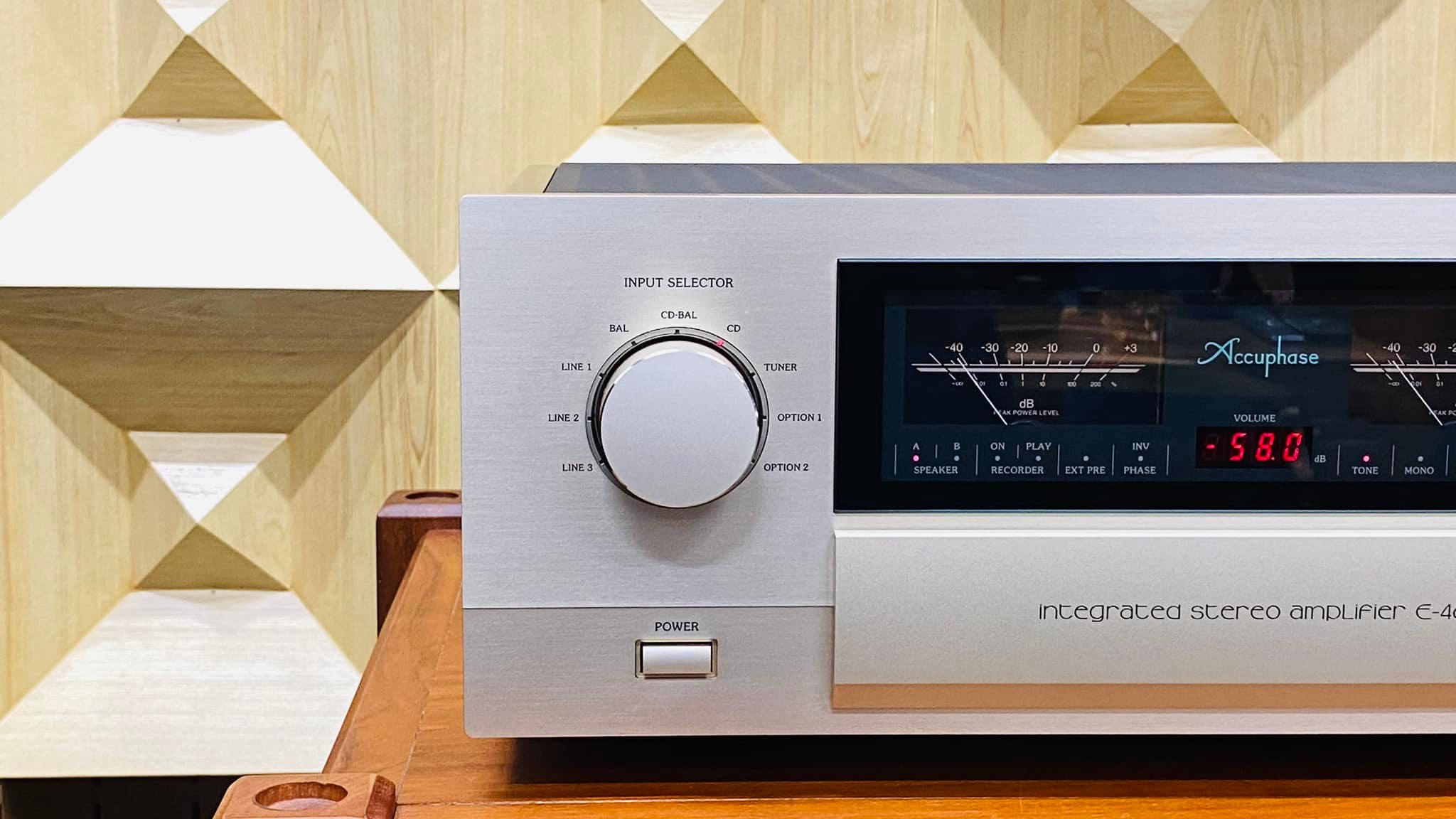 Amply Accuphase E460 Đẹp như mới