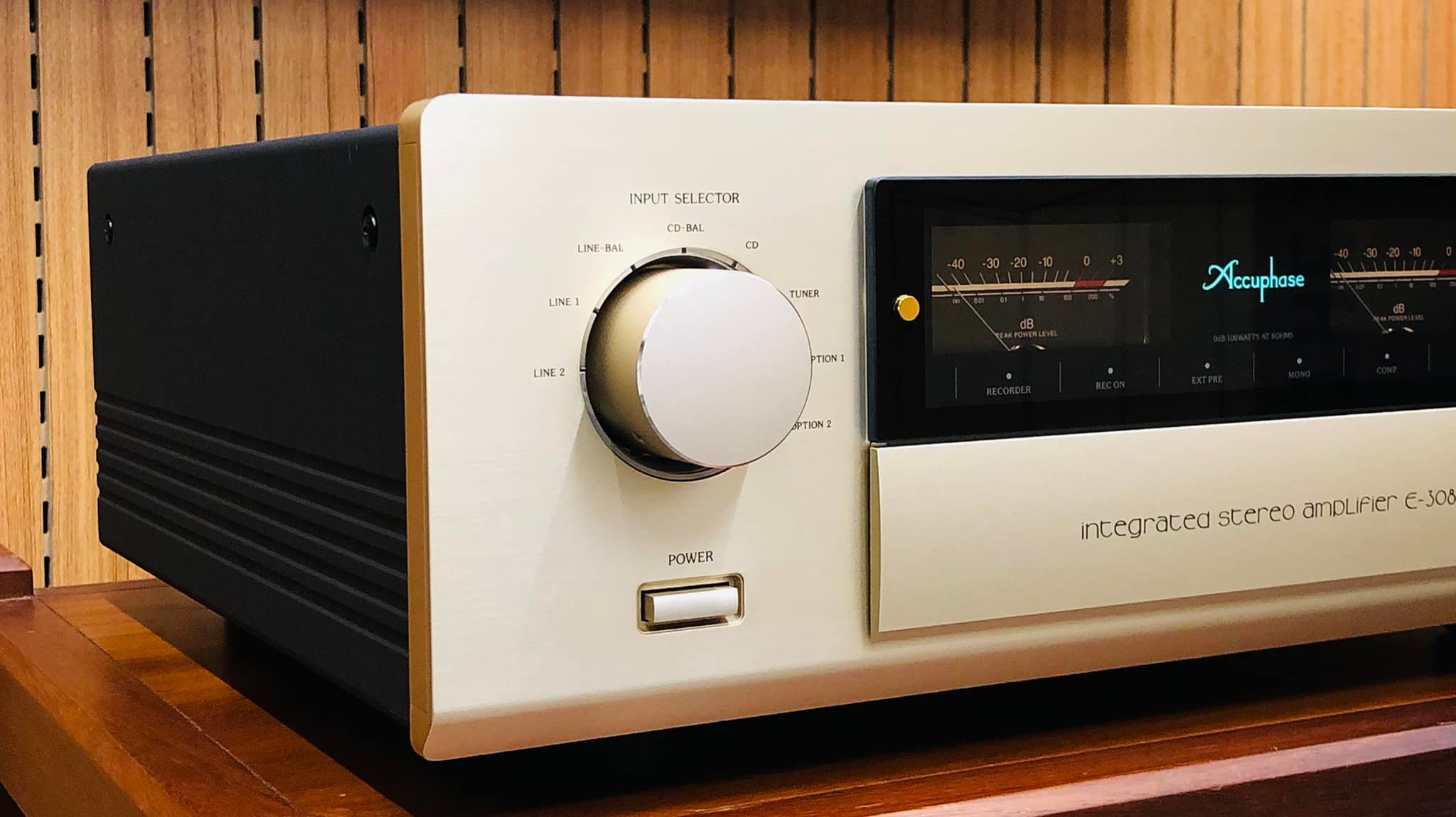 Amply Accuphase E308 Đẹp Xuất Sắc