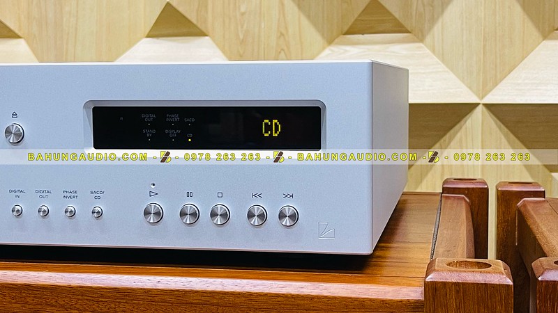 Đầu CD/ SACD/ DAC Luxman D-06U Đẹp Xuất Sắc