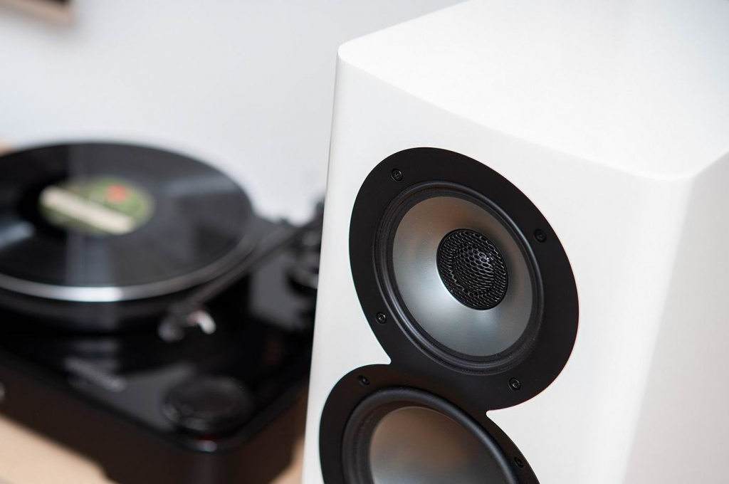 Loa Elac Navis ARF51