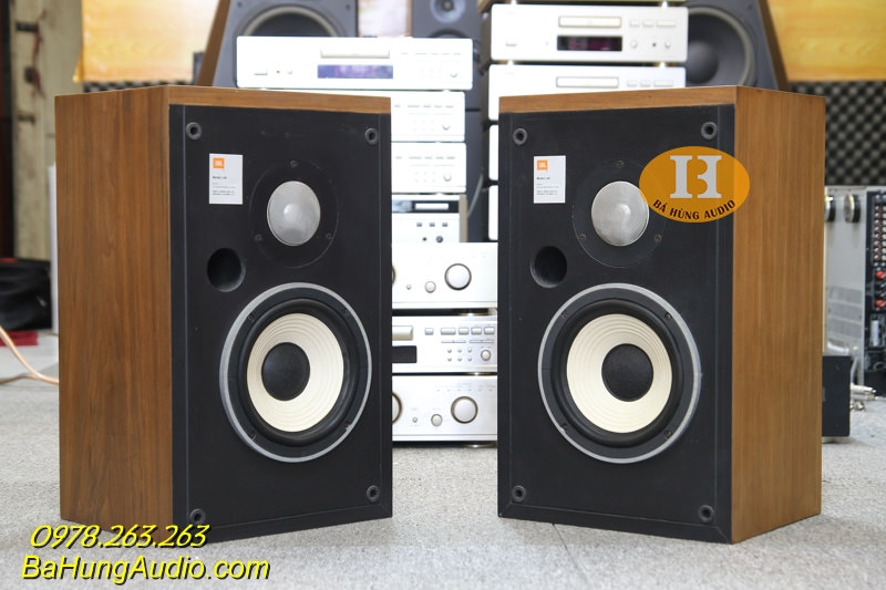 Loa JBL L46 đẹp xuất sắc