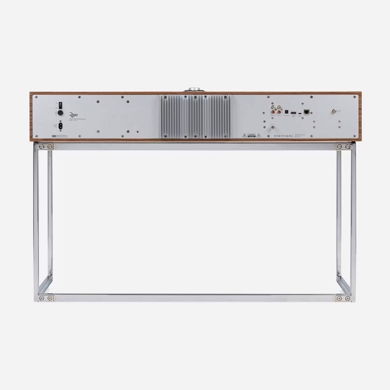 Loa Ruark R810