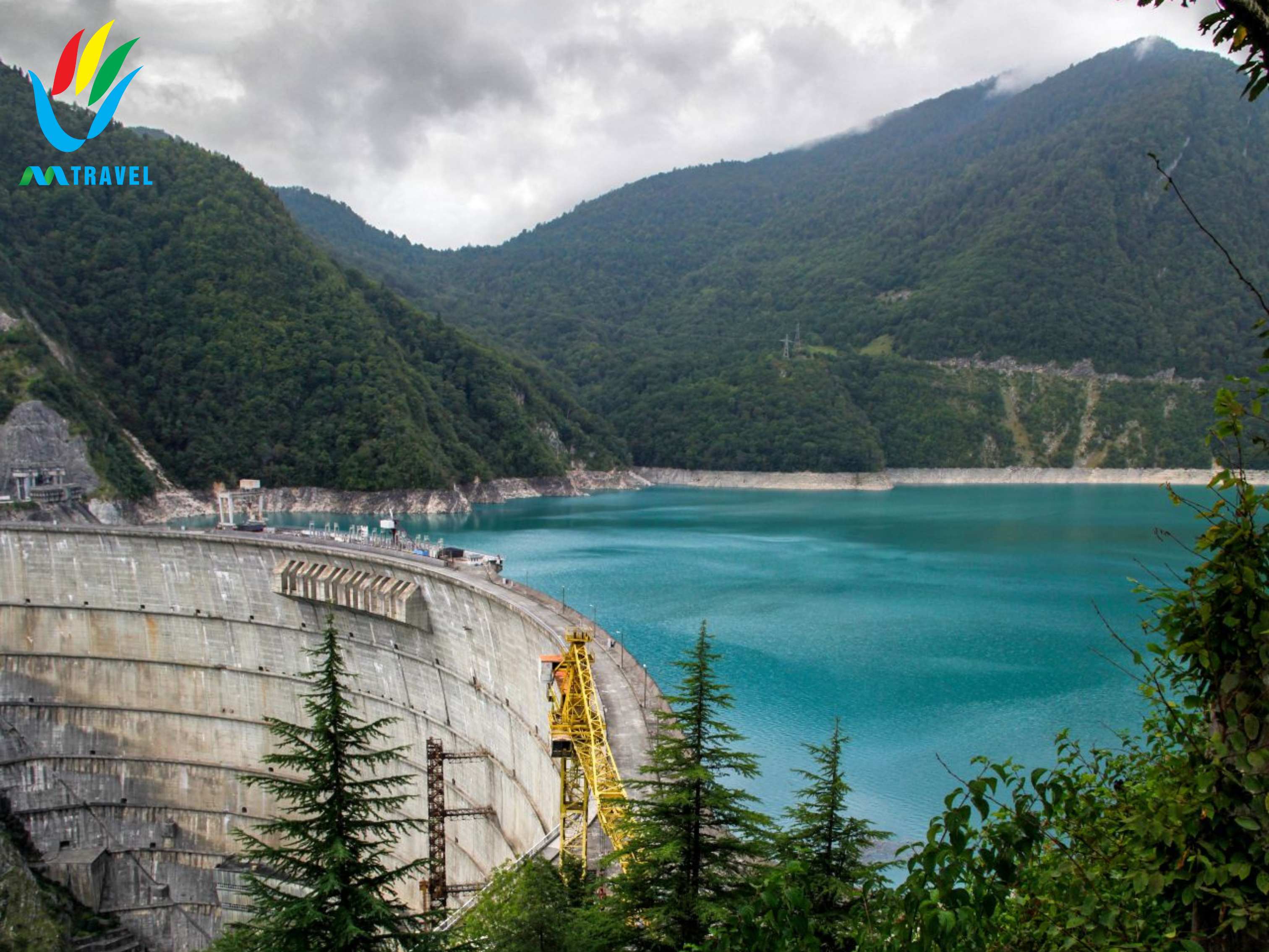 Tour Azerbaijan - Georgia-Armenia 10 ngay 9 dem 2023