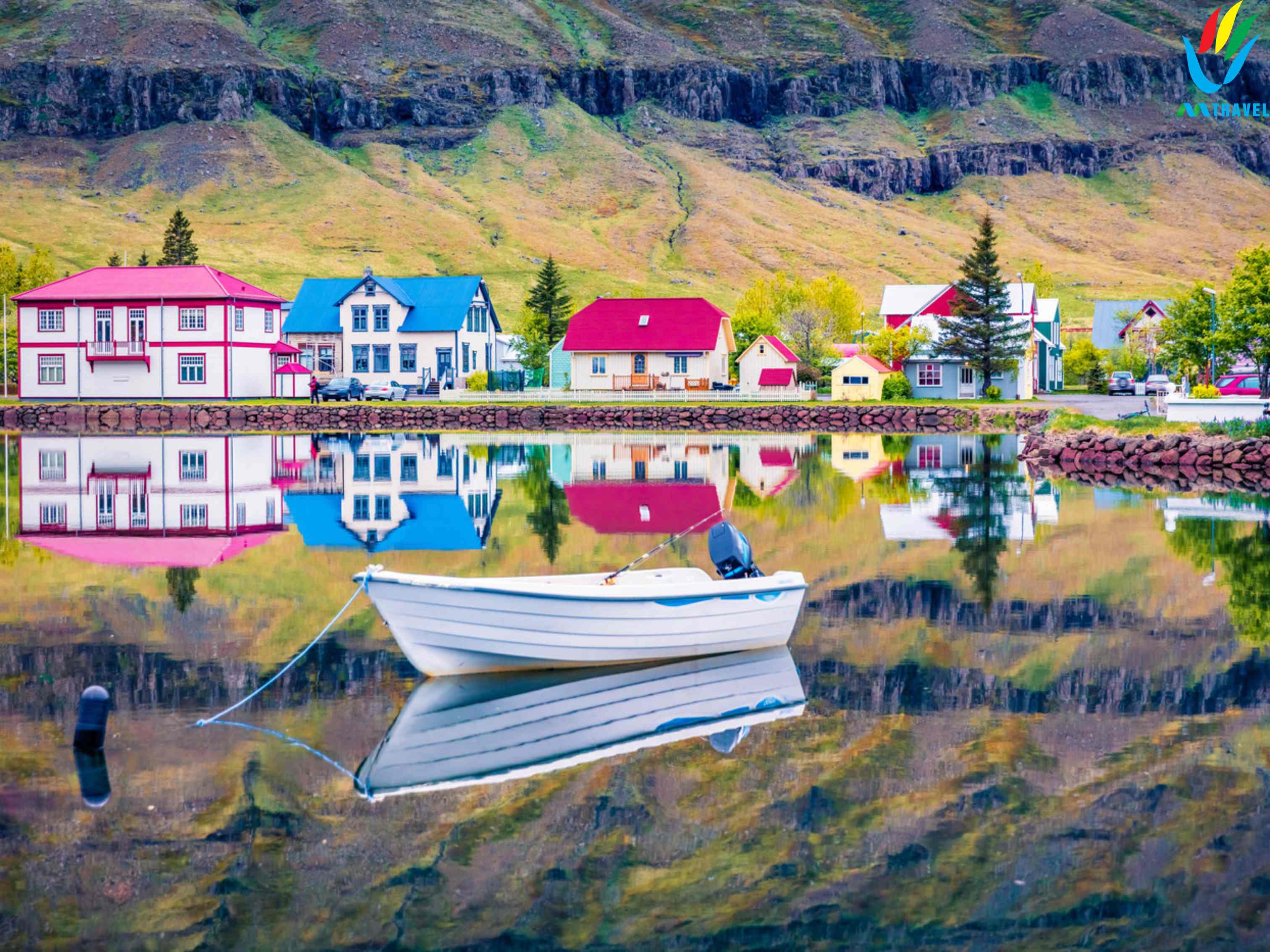 Tour Iceland 11 ngay 10 đêm mua thu 2023