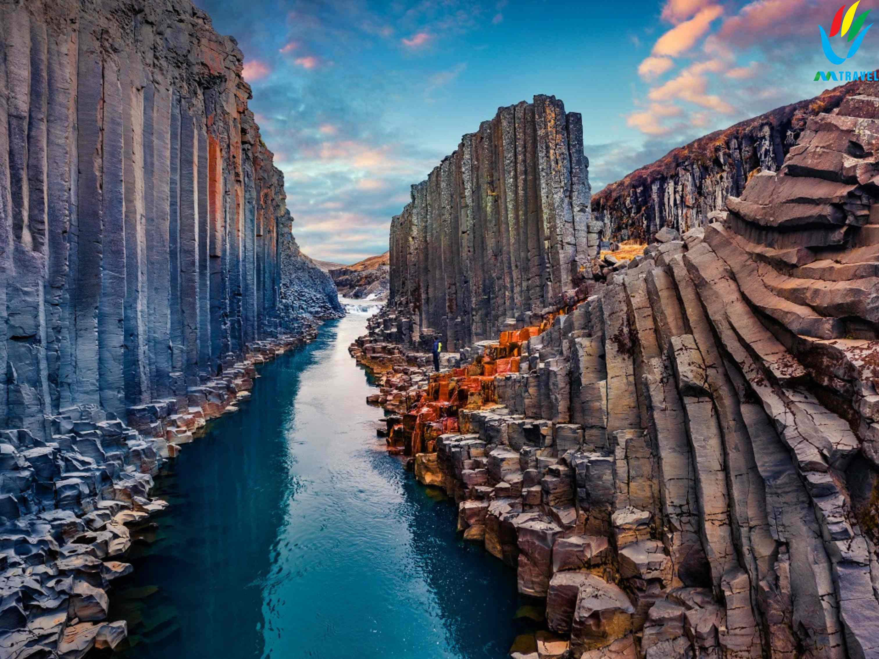 Tour Iceland 11 ngay 10 đêm mua thu 2023