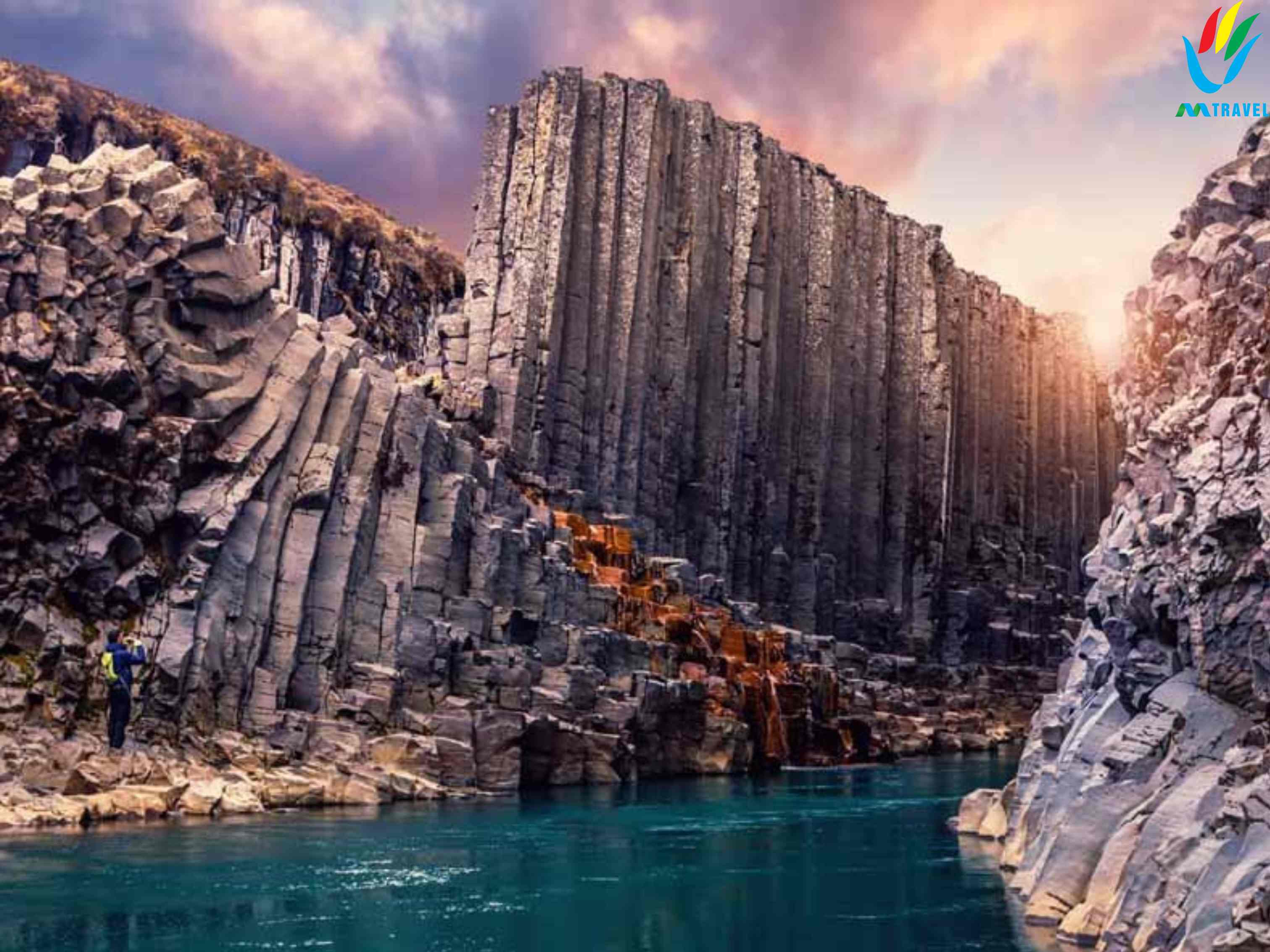 Tour vòng quanh đảo Iceland 11 ngay 10 đêm 2024