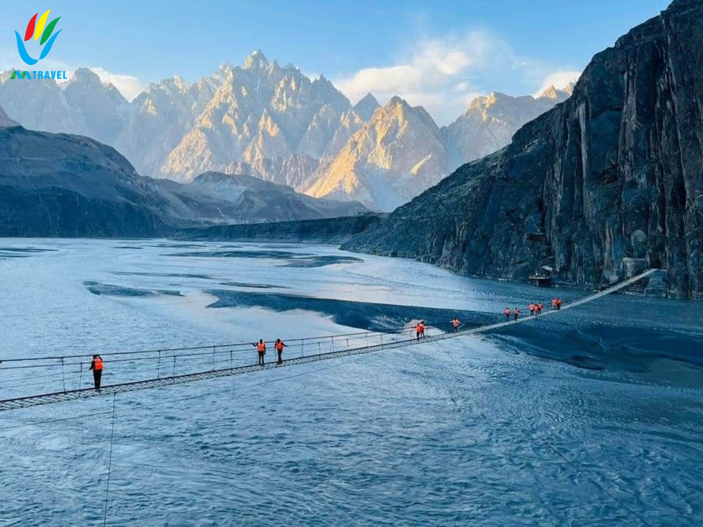 Tour Pakistan: Lahore -Islamabad – Hunza – Hopar Valley – Khunjerab – Passu – Besham 2025