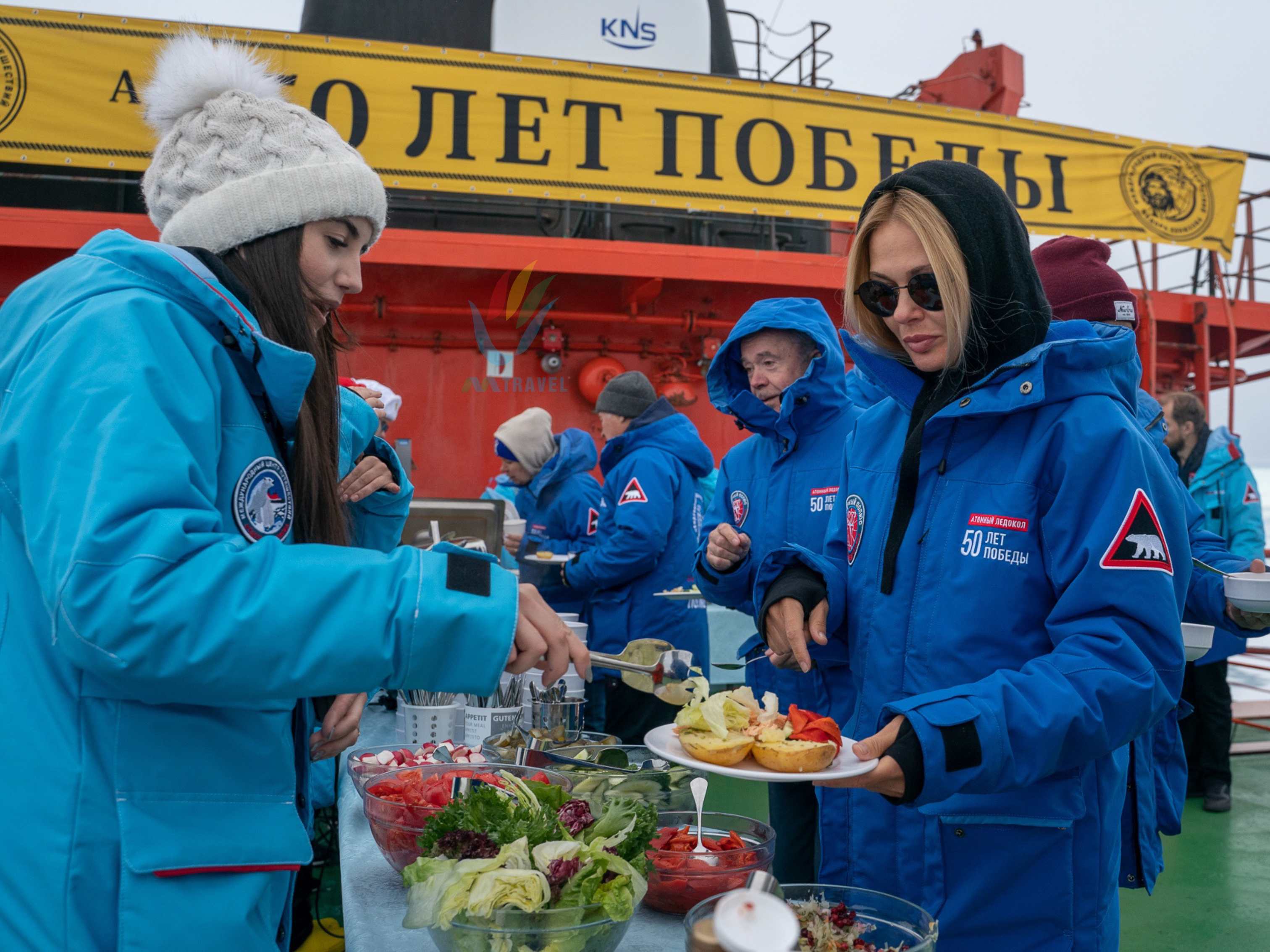 Tour Độc: Thám Hiểm Bắc Cực đến Vĩ tuyến 90 độ N 2024