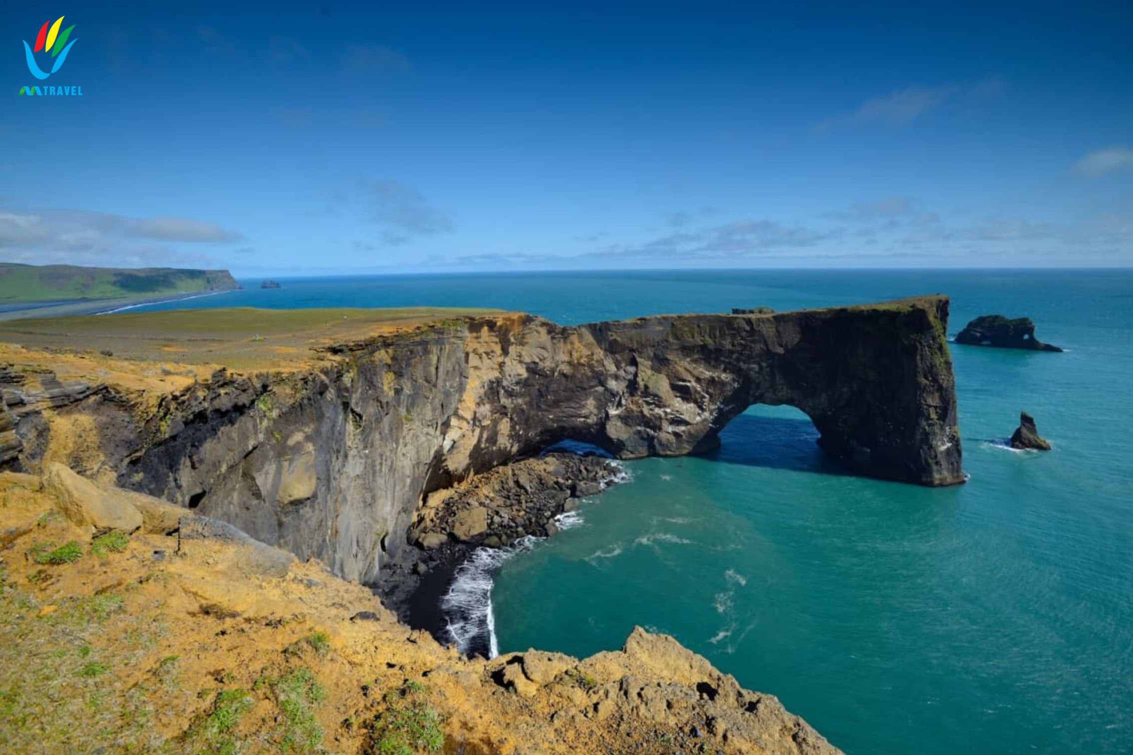 Tour Iceland 11 ngay 10 đêm mua thu 2023
