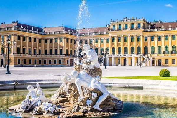 TOUR ĐÔNG-TÂY ÂU: BALAN-HUNGARY –SLOVAKIA- ÁO - SÉC - ĐỨC  14 NGÀY 13 ĐÊM. Đón Noel và Năm mới tại Đông Âu