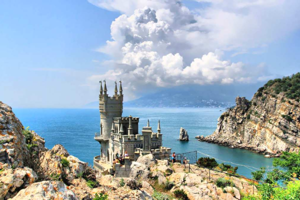 TOUR NGA-CRƯM: MÙA THU VÀNG BÁN ĐẢO CRƯM 2020- 12N/11D