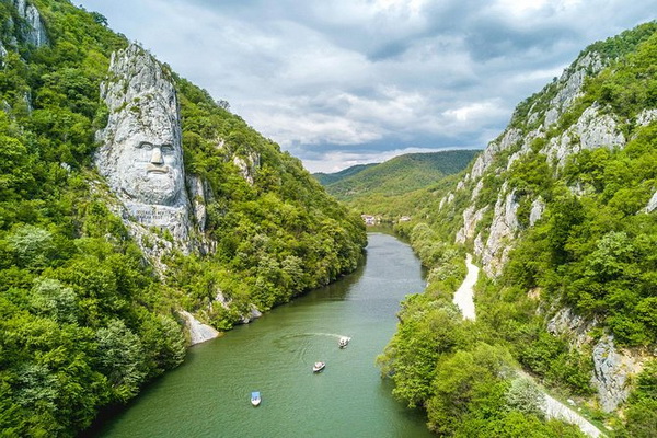 Tour Du thuyền sông Danube 15 ngày 14 đêm