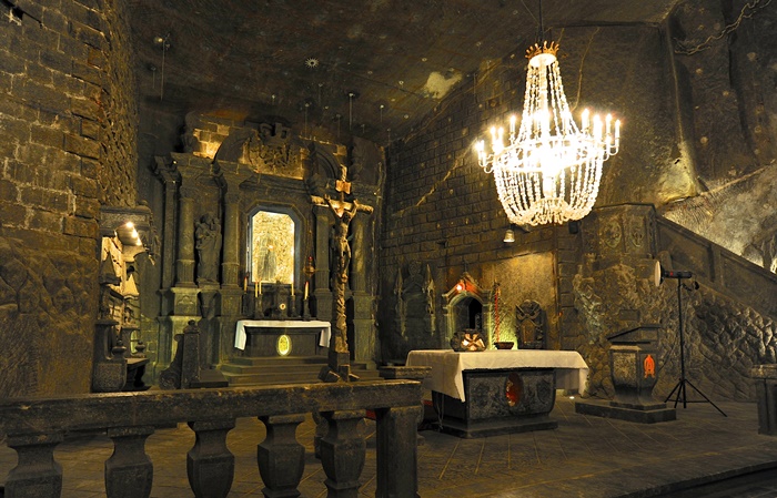 TOUR ĐÔNG-TÂY ÂU: BALAN-HUNGARY –SLOVAKIA- ÁO - SÉC - ĐỨC  14 NGÀY 13 ĐÊM. Đón Noel và Năm mới tại Đông Âu