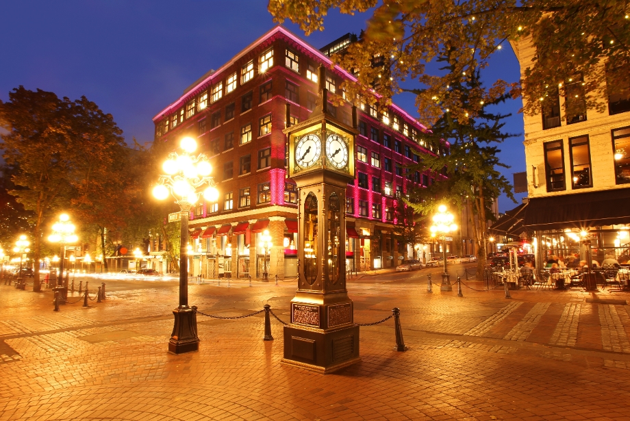TOUR CANADA-CU BA: TORONTO -NIAGARA FALLS - OTTAWA - MONTREAL – VADAREDO – CAYO BLANCA - HAVANA - VINALES 12N11D 2023