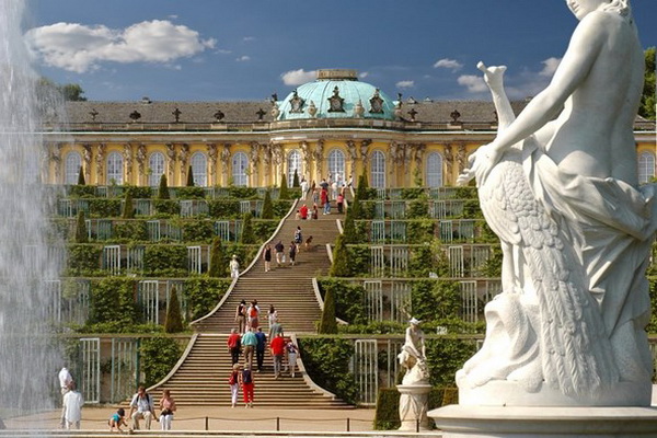 TOUR ĐÔNG-TÂY ÂU: BALAN-HUNGARY –SLOVAKIA- ÁO - SÉC - ĐỨC  14 NGÀY 13 ĐÊM. Đón Noel và Năm mới tại Đông Âu