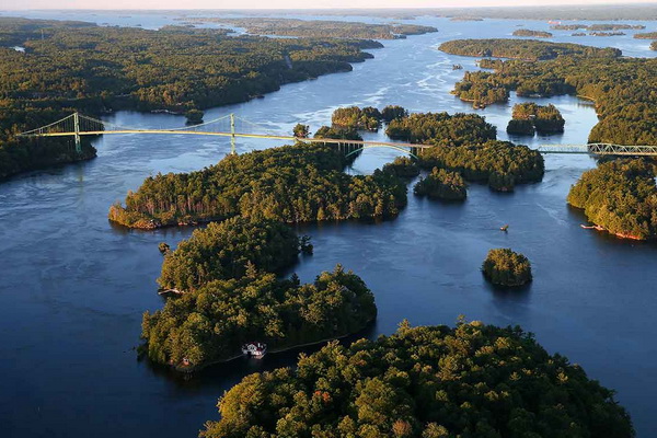 TOUR CANADA: TORONTO - NIAGAVA FALL - THOUSAND ISLANDS-VANCOUVER-VICTORIA 9N8Đ - 2022