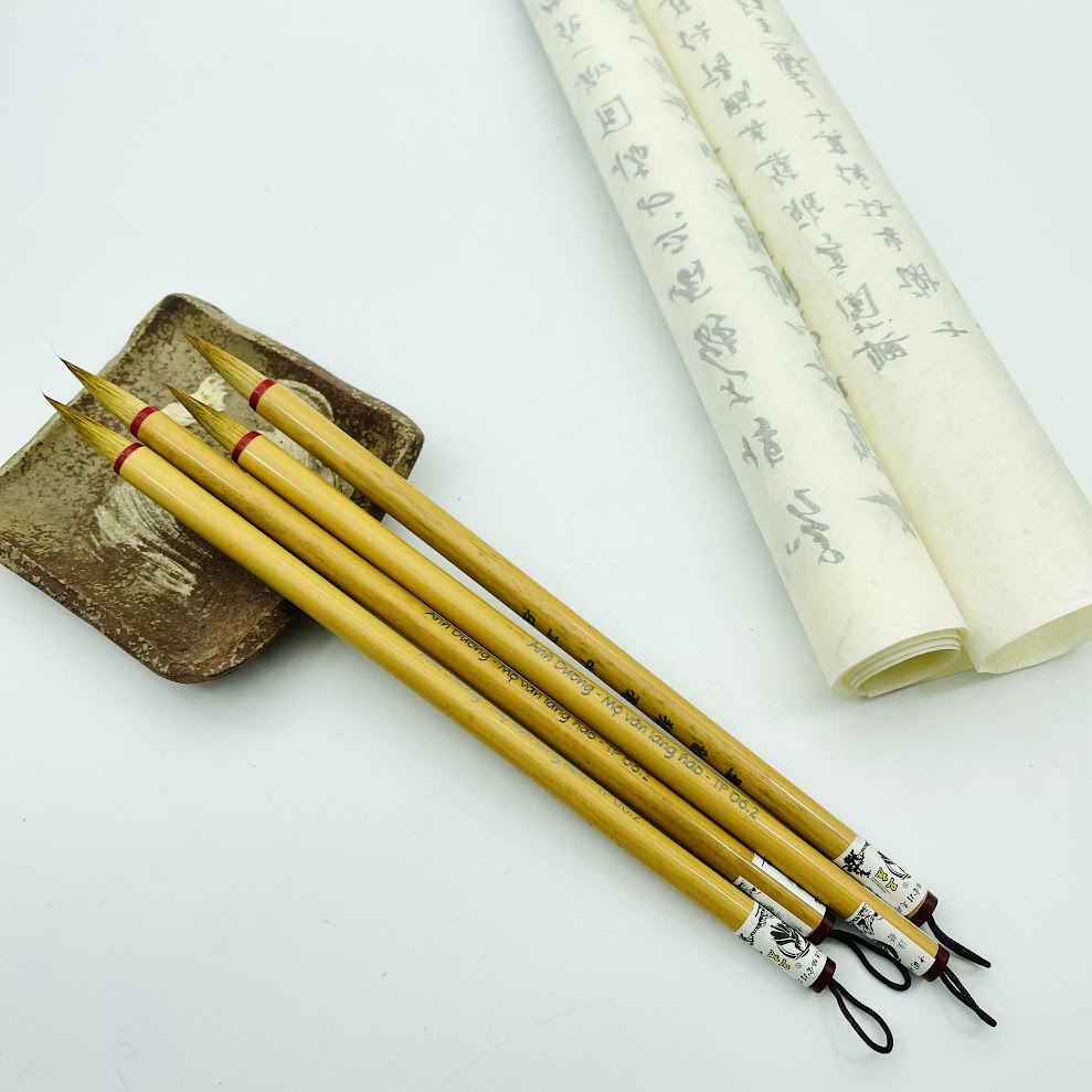 TP06.2 Mộ Vân Lang Hào (Bút thư pháp cỡ trung)