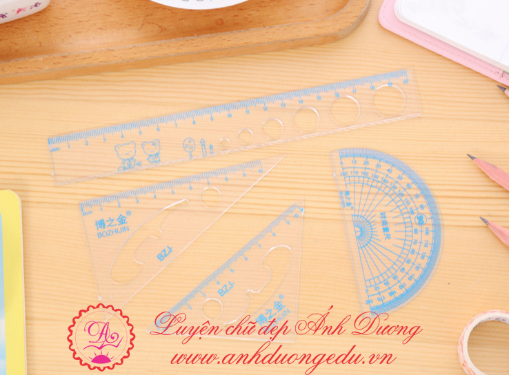 Bộ ê ke thước kẻ 1028
