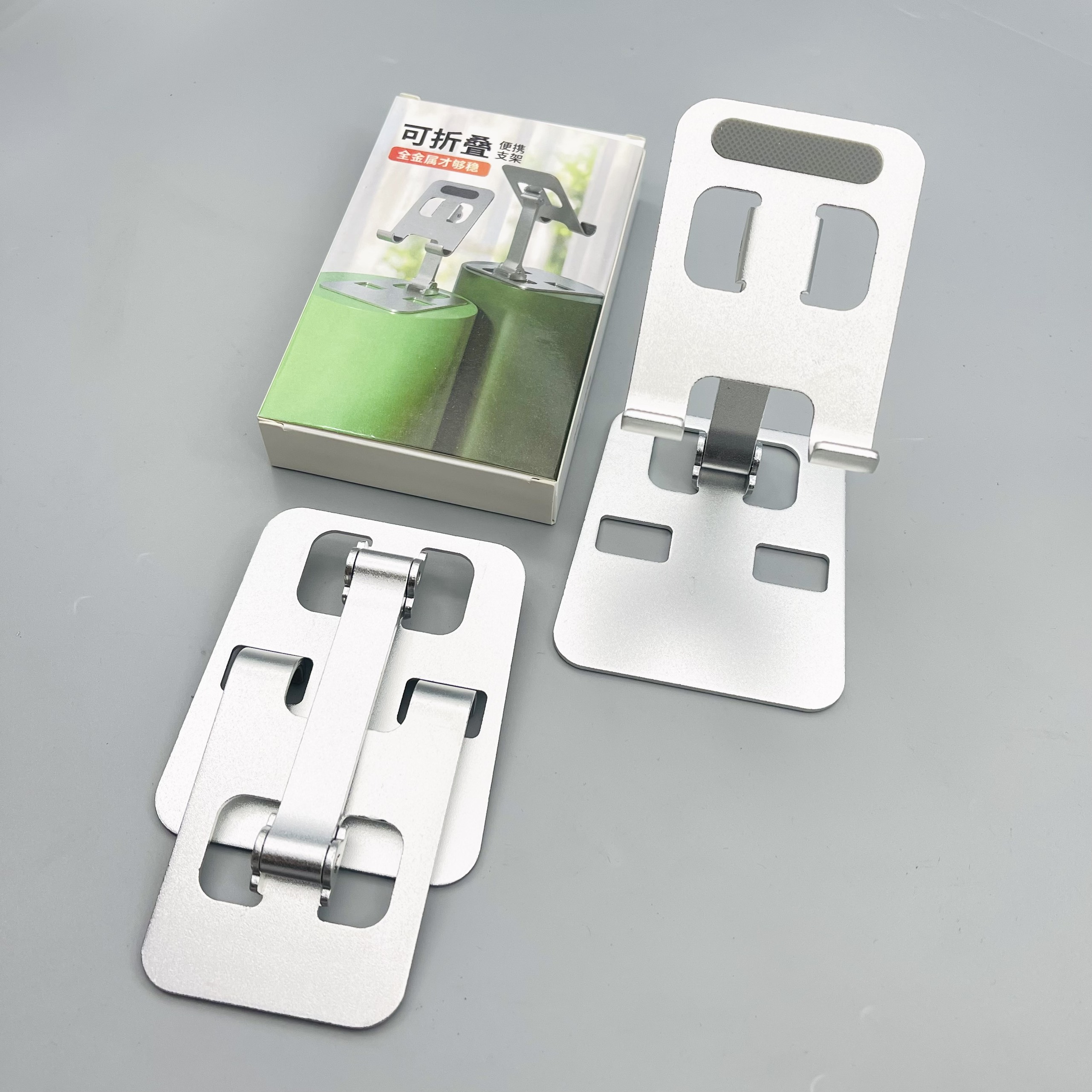 Chân quay cận cảnh kim loại (NG)