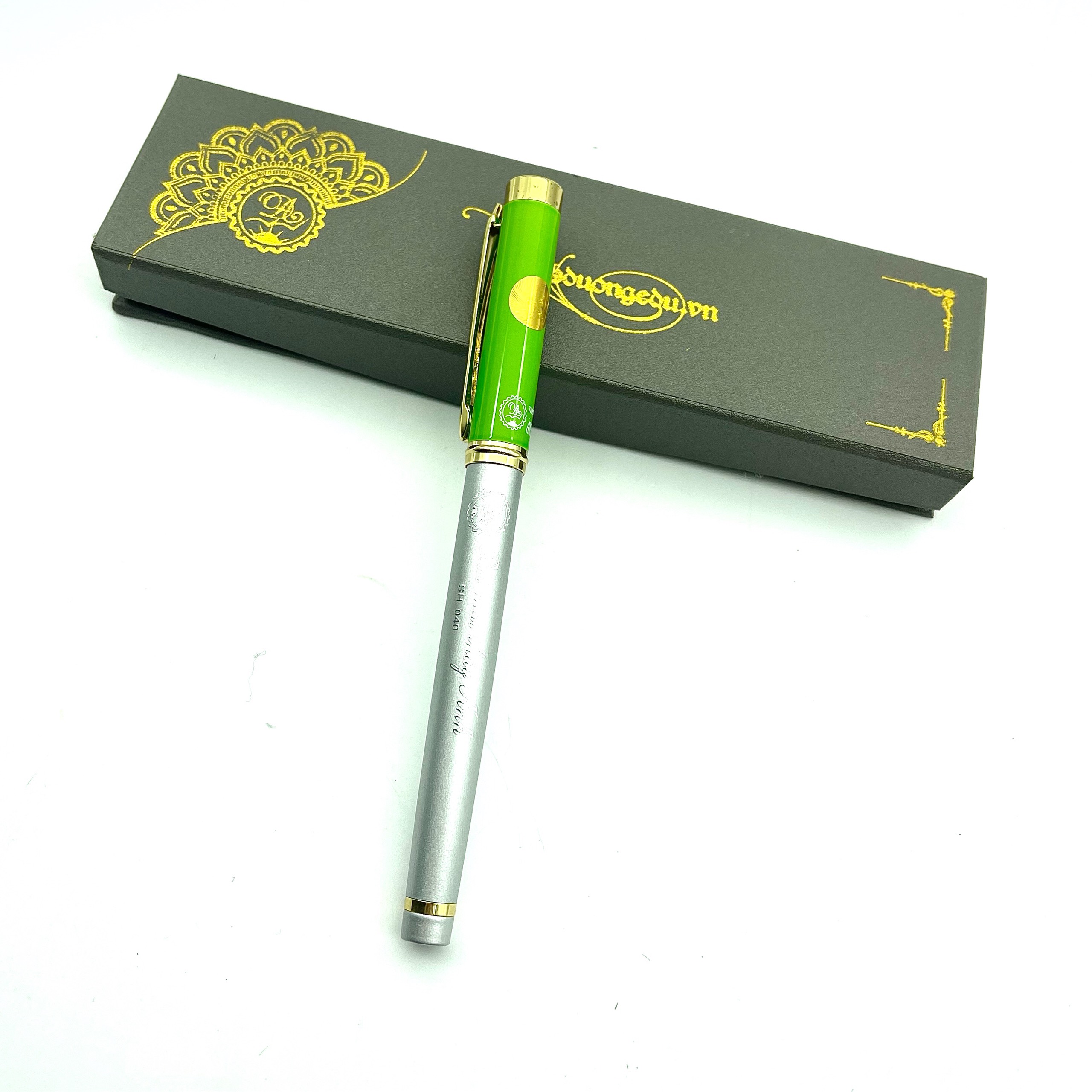 Bút mài thầy Ánh 040 Gold - Calli Gold