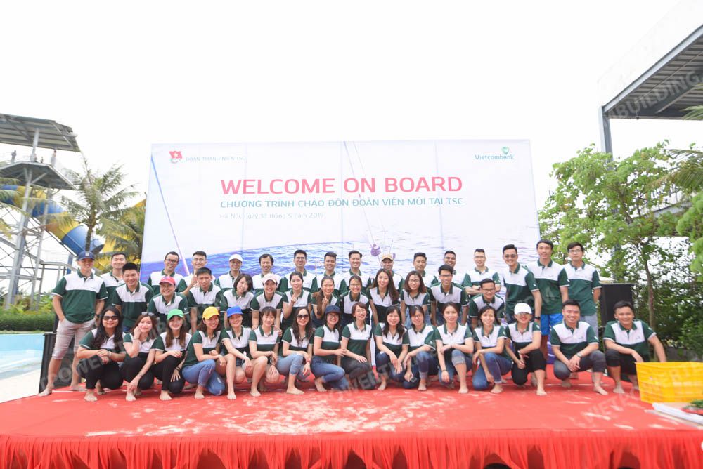 đồng phục team building ngân hàng vietcombank