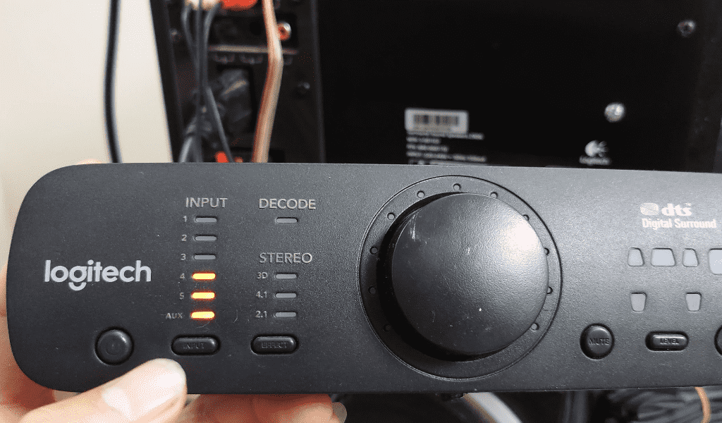 Sửa loa logitech Z906
